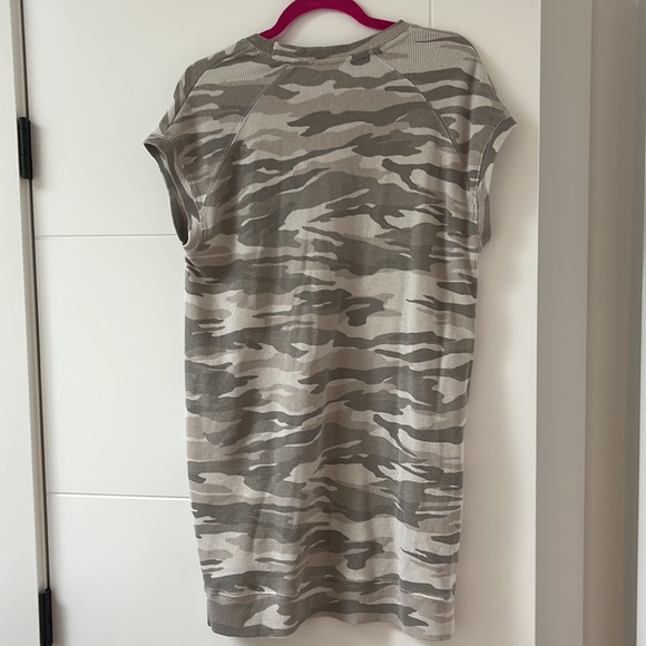White and grey camo dress size small - Picture 4 of 4